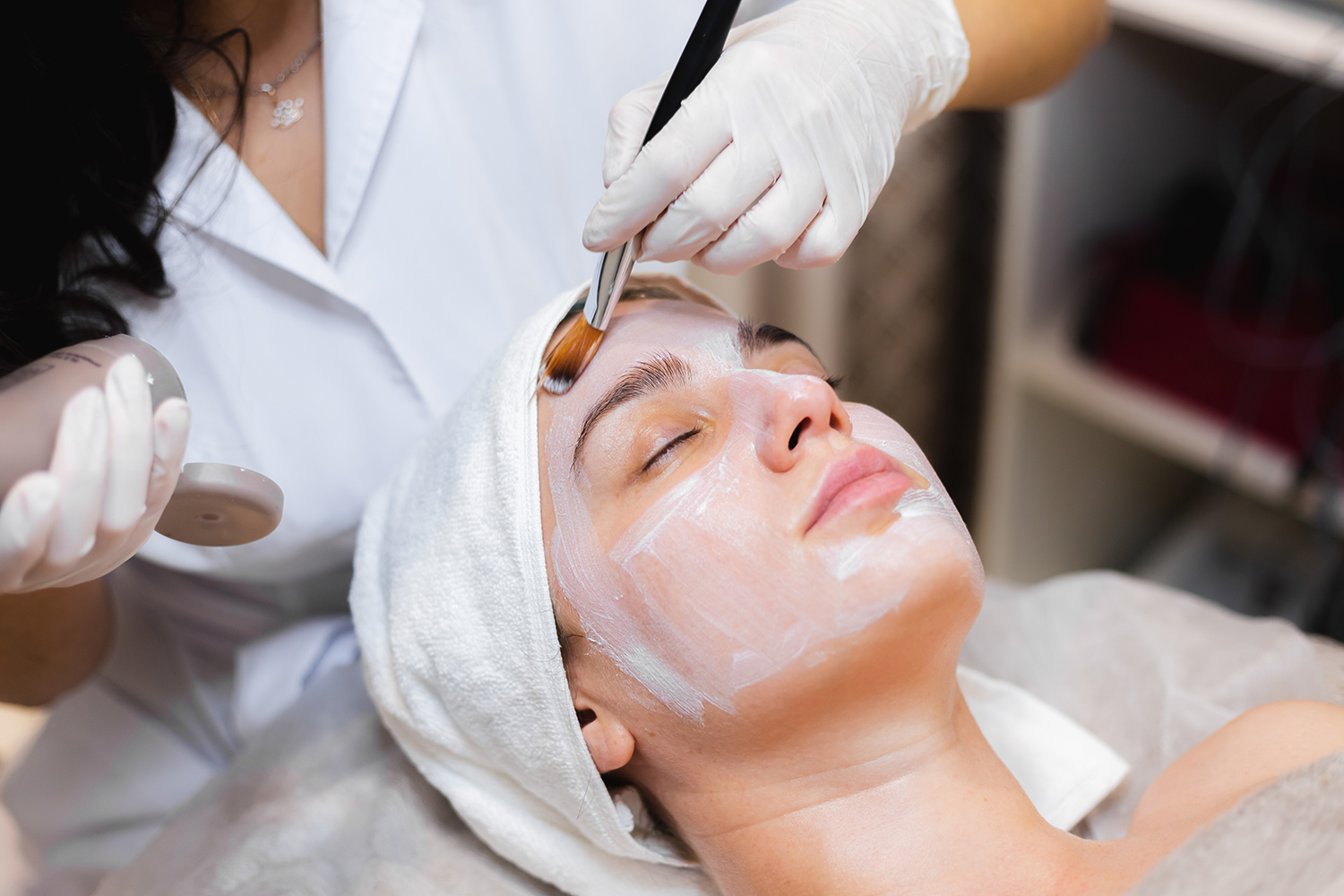 Facial treatment Richmond hill